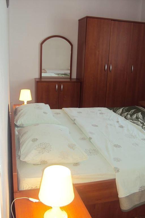 Apartments Marko Врси Екстер'єр фото